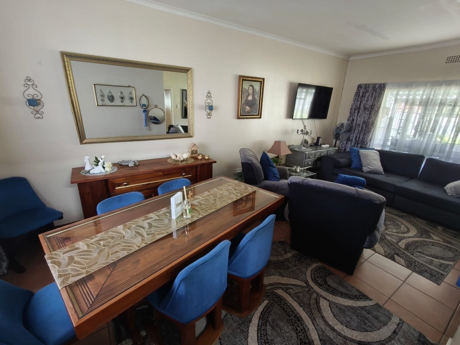 3 Bedroom Property for Sale in Protea Park North West